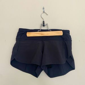 Lululemon! Black Speed Up Low-Rise Lined Short 2.5"
